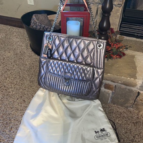 Coach Handbags - Coach Poppy Quilted Slim Tote in Platinum